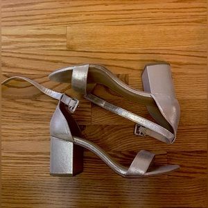 gold heels!